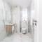 Camps bay beach apartment with Jaccozi