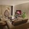 Camps bay beach apartment with Jaccozi