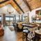 New Log Cabin with Ozark Sunset Views, $400 Daily Activities Included, Pickleball - Брэнсон
