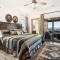 New Log Cabin with Ozark Sunset Views, $400 Daily Activities Included, Pickleball - 布兰森