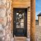 New Log Cabin with Ozark Sunset Views, $400 Daily Activities Included, Pickleball - 布兰森
