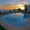 Beyond Sunset Villas -2BR Beachfront with Pool & Ocean Views - Treasure Beach