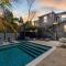 Private Pool Oasis 4 Bedroom Suite