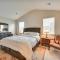 Hampton Condo By Convention Center and Coliseum!