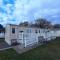 BEAUTIFULLY PRESENTED CARAVAN DOG FRIENDLY on AWARD WINNING SHOREFIELD COUNTRY PARK Entertainment passes and linen included