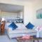 4 Lyndhurst
