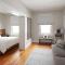 Lakehouse Inn - Lee