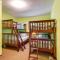 Deck and Boat Dock Lakefront Getaway in Camdenton - كامدنتون