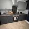 City Centre 4 Bedroom Home At Hush Haven Homes Short Lets and Serviced Accommodation - MKM Stadium, Royal Infirmary Hospital - Hull
