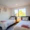 Zen Style 3 bedrooms near School, shop and Eateries - Auckland