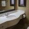 Wingate by Wyndham Peoria - Complimentary Area Shuttle - بيوريا