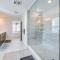 10 Mi to Morristown Stylish Home with Pool Access - 登维尔