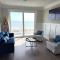 Bailey's Lighthouse Luxury Oceanfront Beach House - 默特尔比奇
