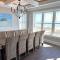 Bailey's Lighthouse Luxury Oceanfront Beach House - 默特尔比奇
