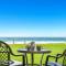 Absolute Beachfront Apartment 8B
