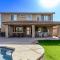 4 bdrm w heated pool close to state farm stadium - Glendale