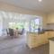 Shells on the Shore, 9 Lentara St- Wi-Fi, Air con, Boat Parking, Linen