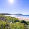 Shells on the Shore, 9 Lentara St- Wi-Fi, Air con, Boat Parking, Linen