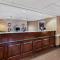 Comfort Inn & Suites Somerset - New Brunswick