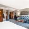 Comfort Suites near Birkdale Village- Huntersville