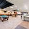 Clarion Inn & Suites and Convention Center - 科尔尼