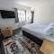 Room in Apartment - Stylish Apartment with Private Room and Facilities