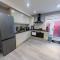 Room in Apartment - Stylish Apartment with Private Room and Facilities - Бристоль