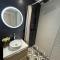 Villa Twenty Fort with pool Lyon - 维勒班
