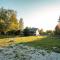 Saarelux Riverise Villa - Mõraste