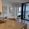 Riverfront Luxe 2Bed Pool Parking