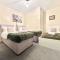 Canterbury spacious home with garden mins to city centre, sleeps up to 5 guests - Canterbury