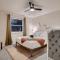 The Arvada Retreat with HotTub, Games, Gym and Lounge - Арвада