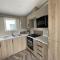 2 bedroom luxury static caravan on 5 star caravan site - Patrington