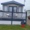 2 bedroom luxury static caravan on 5 star caravan site - Patrington