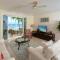South Bay Beach Club Villa 2 - 乔治敦
