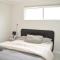 ENTIRE WATERFRONT UNIT free WIFI