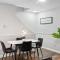 Charming 2BR Duplex 15 Min to BHM - 胡佛