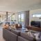 Treestone Villa large pool - Hermanus