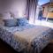 TJs Beachside Broadbeach Apartment - Views, WiFi
