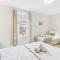 RestfullStays- 3 Bedroom, 4 Bed House FREE PARKING