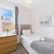 RestfullStays- 3 Bedroom, 4 Bed House FREE PARKING