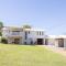 Soul of the Bay, 36 Galoola Dr - Wi-Fi, Boat Parking, Spa, Air Con