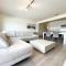 Central apartment with view of Polders