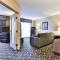 Comfort Inn & Suites Ambassador Bridge