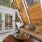 Acute A-frame Cabin w WiFi, close drive to lake! - Sugarloaf