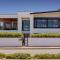 Blue Sea - Henley Beach Luxe 4BR - Sea Views - Sun Sand Surf