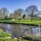 The Granary with hot tub - 2 miles from Skipton - Carleton