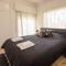 Modern 2BR Steps from Beach - Oroklini