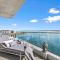 Himmel und Meer- direkt am Wasser mit Hafenblick