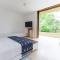 Classy 4BR Villa with Pool at Mesa de Yeguas - 阿纳波伊马